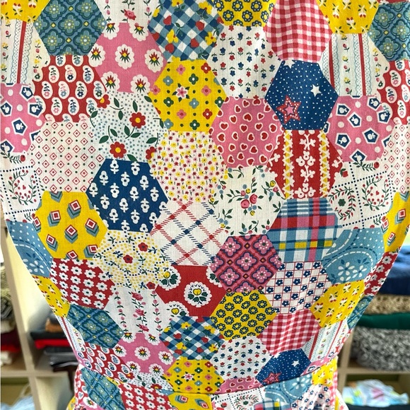 ***SOLD***Long Vintage Apron - Picture 3 of 7